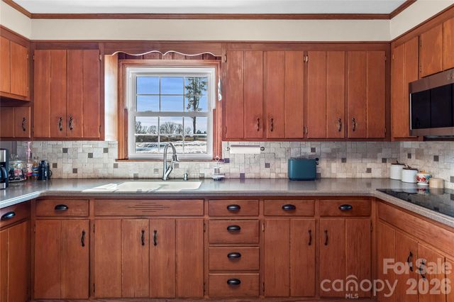 3937 W Old US Hwy 421 None, Hamptonville, NC 27020