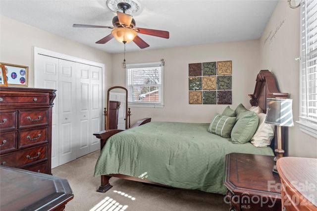 3937 W Old US Hwy 421 None, Hamptonville, NC 27020