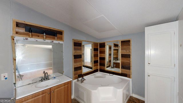 61 Holly Circle, Carrollton, GA 30116