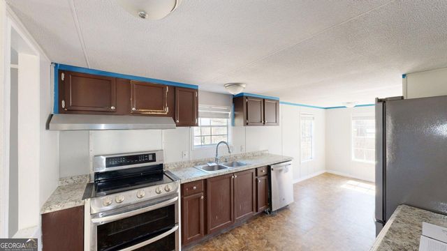 61 Holly Circle, Carrollton, GA 30116