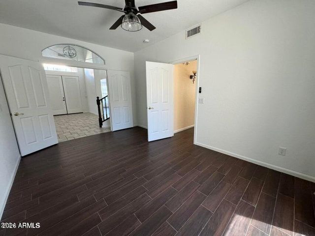 7865 W KRISTAL Way, Glendale, AZ 85308
