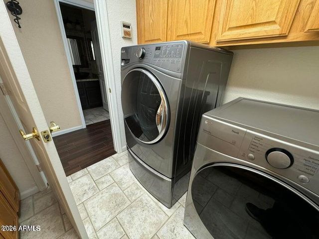 7865 W KRISTAL Way, Glendale, AZ 85308