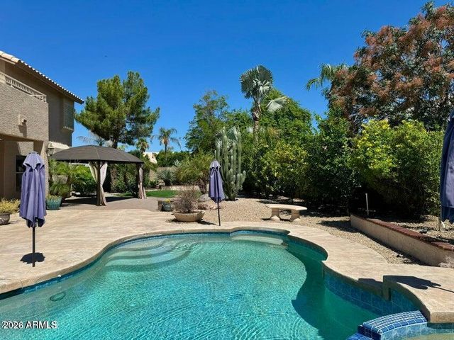 7865 W KRISTAL Way, Glendale, AZ 85308