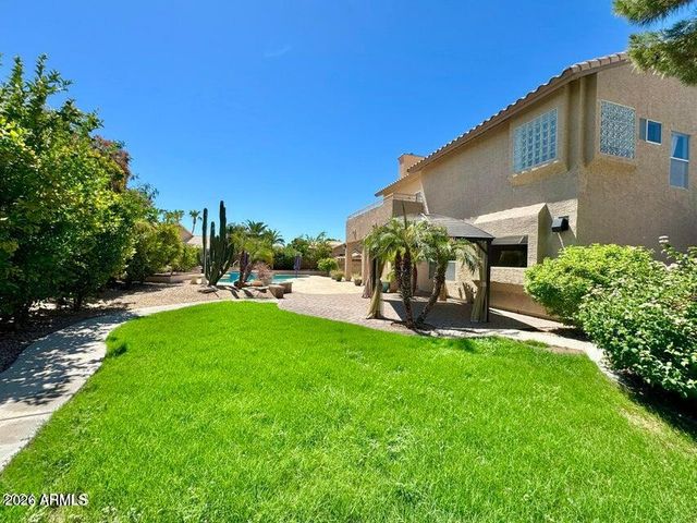 7865 W KRISTAL Way, Glendale, AZ 85308