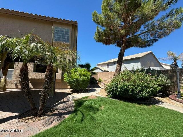 7865 W KRISTAL Way, Glendale, AZ 85308