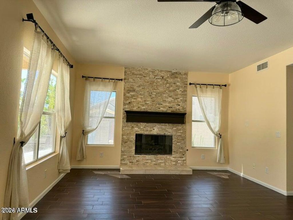 7865 W KRISTAL Way, Glendale, AZ 85308 — photo 2