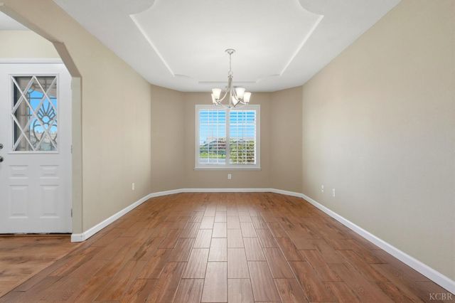 702 Montecito Court, Lemoore, CA 93245