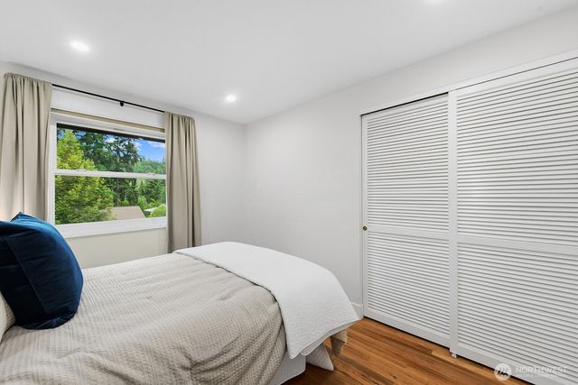 3412 79th Avenue SE, Mercer Island, WA 98040