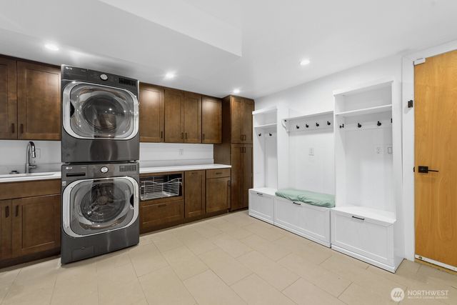 3412 79th Avenue SE, Mercer Island, WA 98040