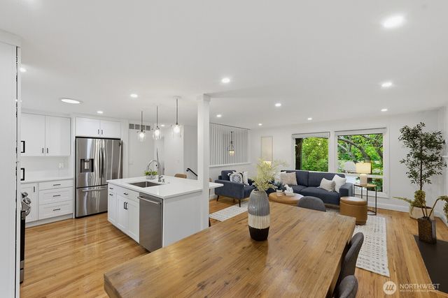 3412 79th Avenue SE, Mercer Island, WA 98040