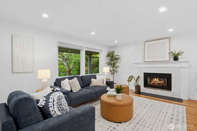 3412 79th Avenue SE, Mercer Island, WA 98040