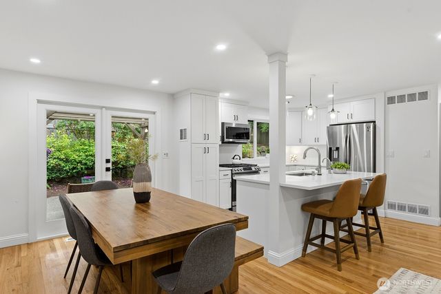 3412 79th Avenue SE, Mercer Island, WA 98040