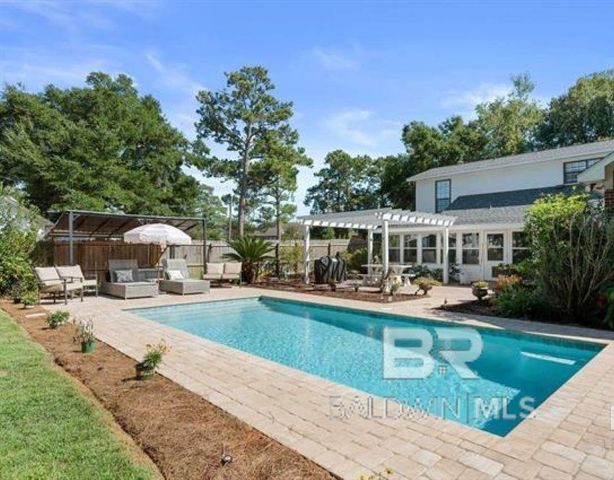 409 Santa Rosa Avenue, Daphne, AL 36526