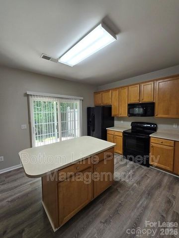 8630 Carolina Lily Lane, Charlotte, NC 28262