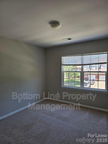 8630 Carolina Lily Lane, Charlotte, NC 28262