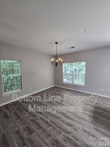 8630 Carolina Lily Lane, Charlotte, NC 28262