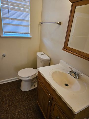 6220 Whitby Ln, North Little Rock, AR 72118