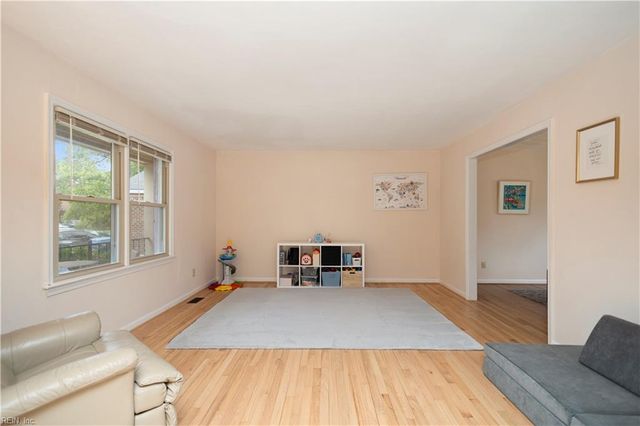 5384 Dalrymple ST, Virginia Beach, VA 23464