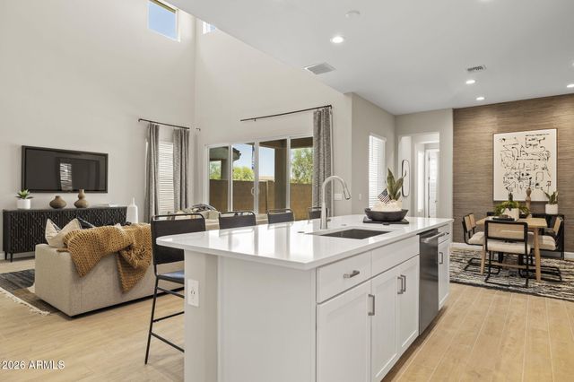 2438 E VILLA LINDA Drive, Phoenix, AZ 85024