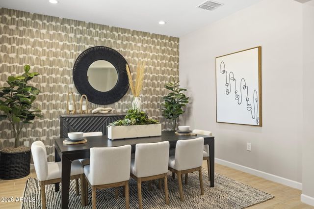 2438 E VILLA LINDA Drive, Phoenix, AZ 85024