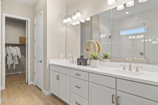 2438 E VILLA LINDA Drive, Phoenix, AZ 85024