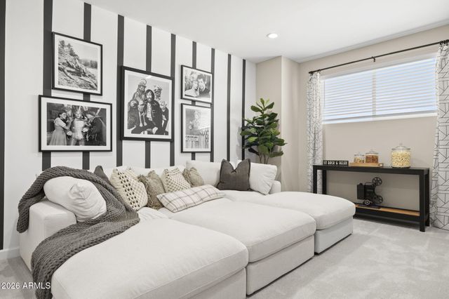 2438 E VILLA LINDA Drive, Phoenix, AZ 85024