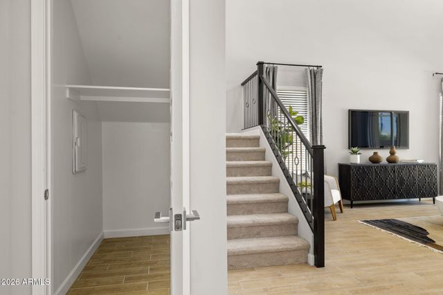 2438 E VILLA LINDA Drive, Phoenix, AZ 85024