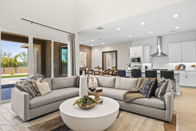 2438 E VILLA LINDA Drive, Phoenix, AZ 85024