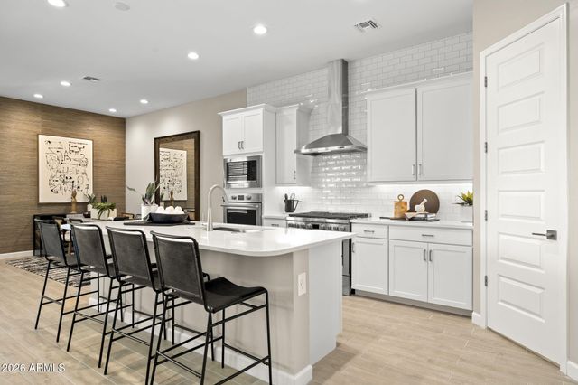 2438 E VILLA LINDA Drive, Phoenix, AZ 85024