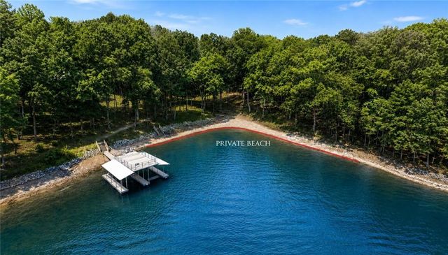 6680 Woodlake Drive, Flowery Branch, GA 30542