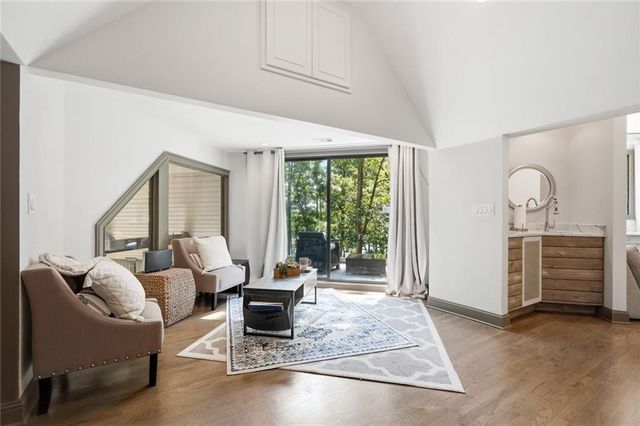 6680 Woodlake Drive, Flowery Branch, GA 30542