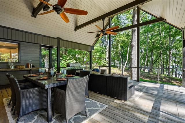 6680 Woodlake Drive, Flowery Branch, GA 30542
