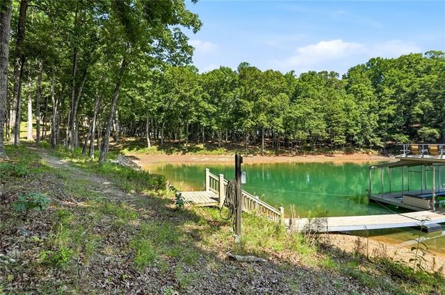 6680 Woodlake Drive, Flowery Branch, GA 30542