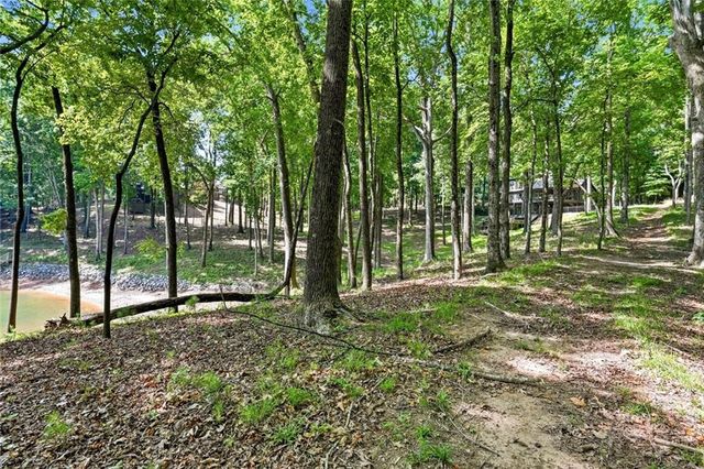 6680 Woodlake Drive, Flowery Branch, GA 30542