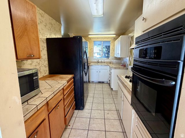 4220 S MACKAY ST, Taylorsville, UT 84123