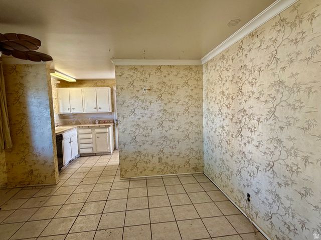 4220 S MACKAY ST, Taylorsville, UT 84123