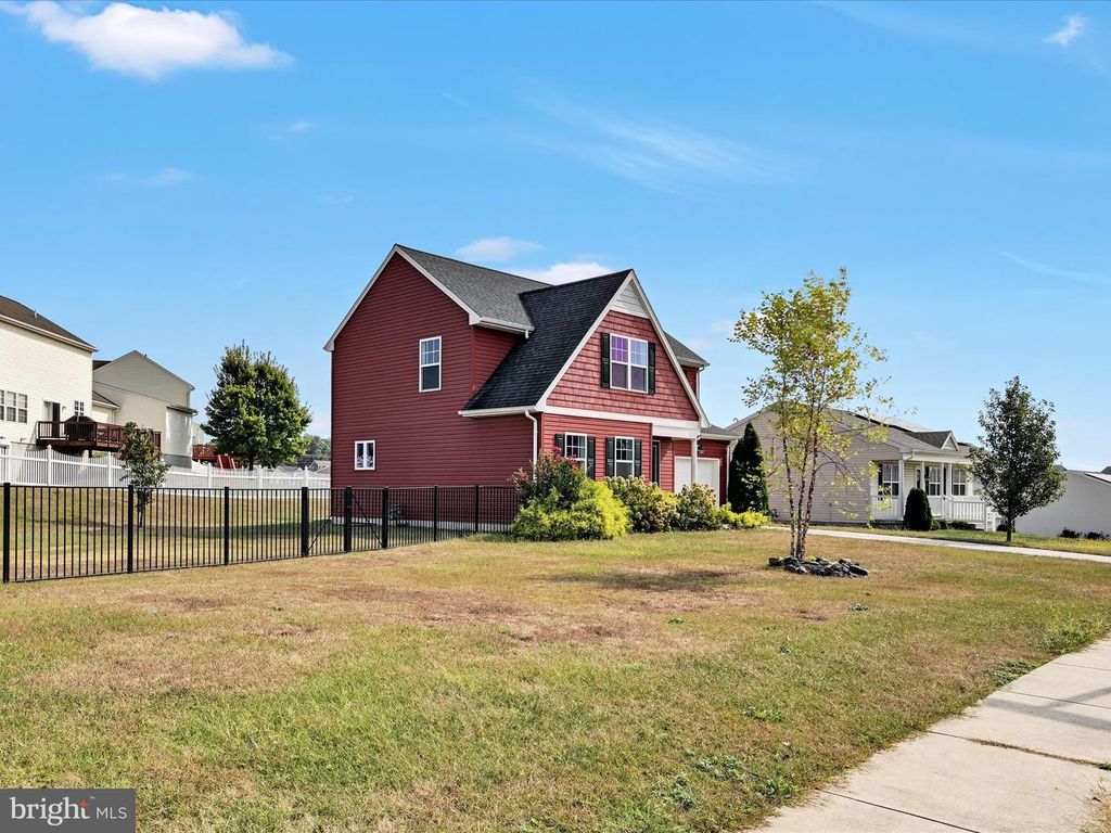 87 FARM HOUSE LN, York, PA 17408