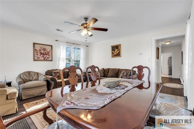 18 Avenue B, Helmetta, NJ 08828