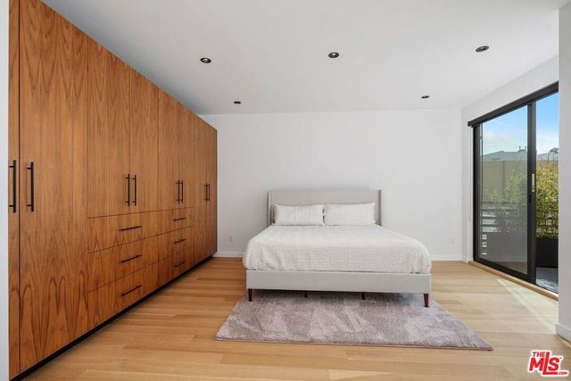 212 Bay Street 103, Santa Monica, CA 90405