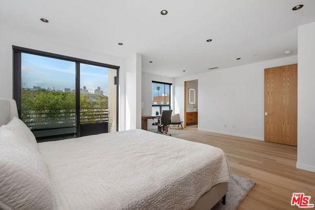 212 Bay Street 103, Santa Monica, CA 90405