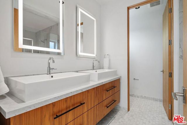 212 Bay Street 103, Santa Monica, CA 90405