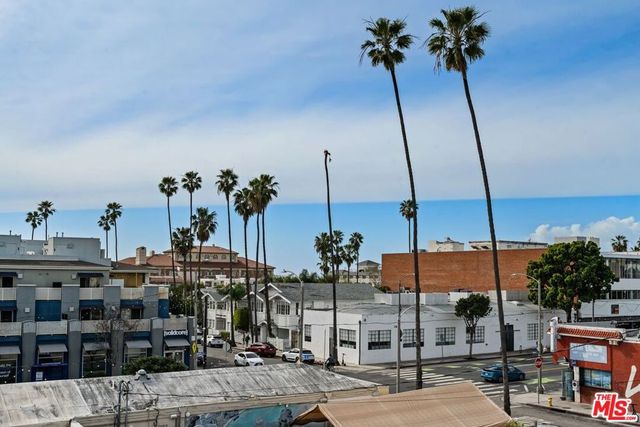 212 Bay Street 103, Santa Monica, CA 90405