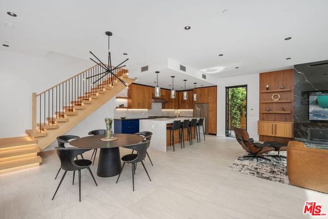 212 Bay Street 103, Santa Monica, CA 90405