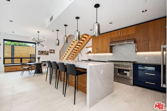 212 Bay Street 103, Santa Monica, CA 90405