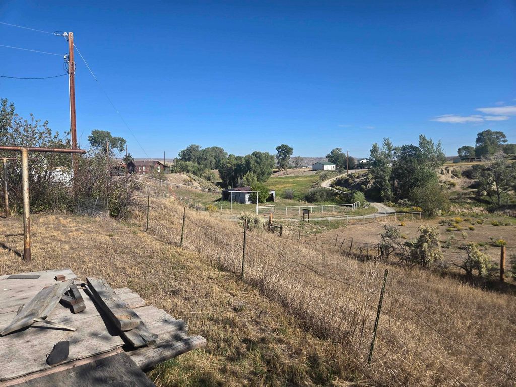 2212 Franklin St, Meeteetse, WY 82433 photo 3
