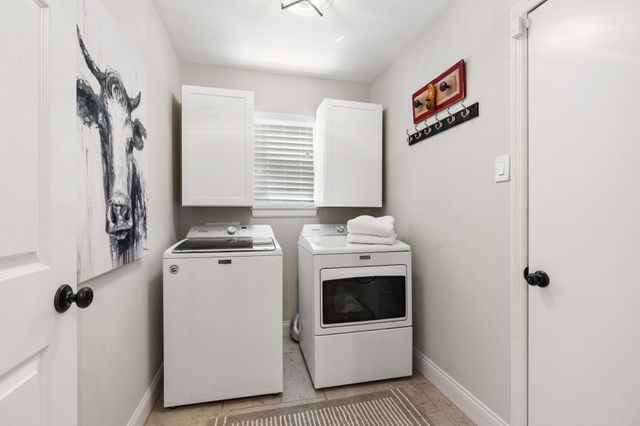 115 E Pathfinders Circle, The Woodlands, TX 77381