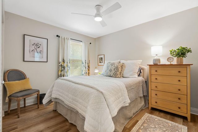 115 E Pathfinders Circle, The Woodlands, TX 77381