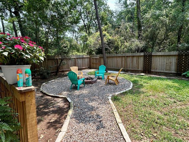 115 E Pathfinders Circle, The Woodlands, TX 77381