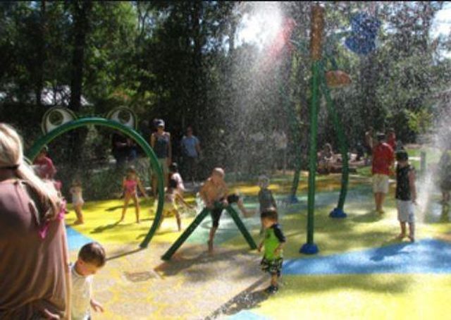 115 E Pathfinders Circle, The Woodlands, TX 77381