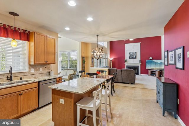 1406 MEADOW VIEW LN, Collegeville, PA 19426